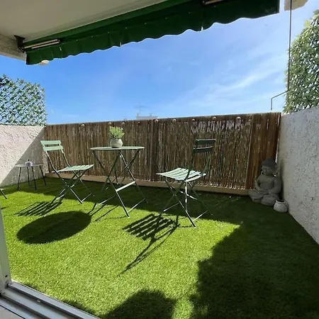 Studio Avec Grande Terrasse * Antibes