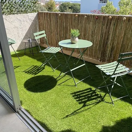 Studio Avec Grande Terrasse Antibes